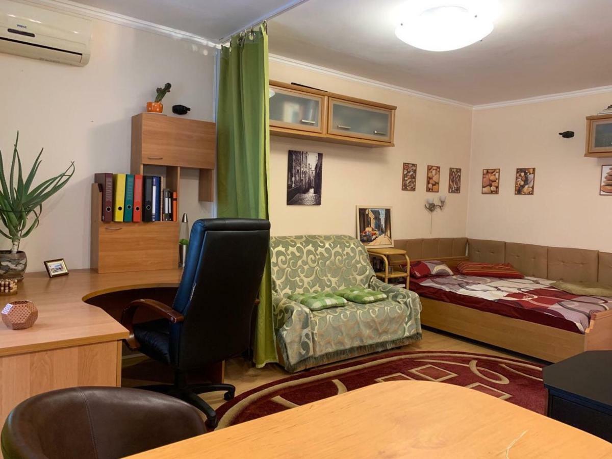 Iq-Room Black Sea Studio Apartment Odessa Ua Buitenkant foto